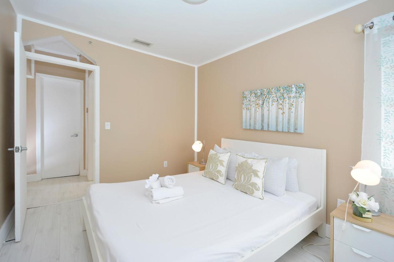 Ocean Drive Beach Apartments Маями Бийч Екстериор снимка